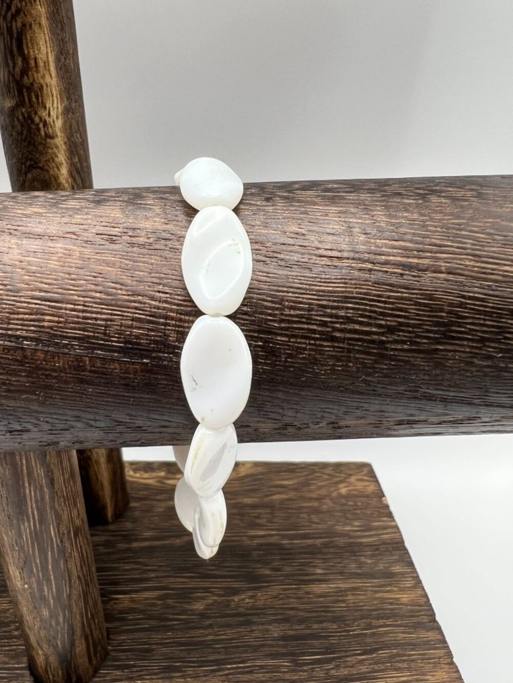 White Shell Stretch Bracelet For Women Or Teens Natural Oval Beads Summer Jewelr